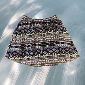 Xhilaration Skirt Diamond Pattern Elastic Waist Front Pockets Inside Lining Sz M